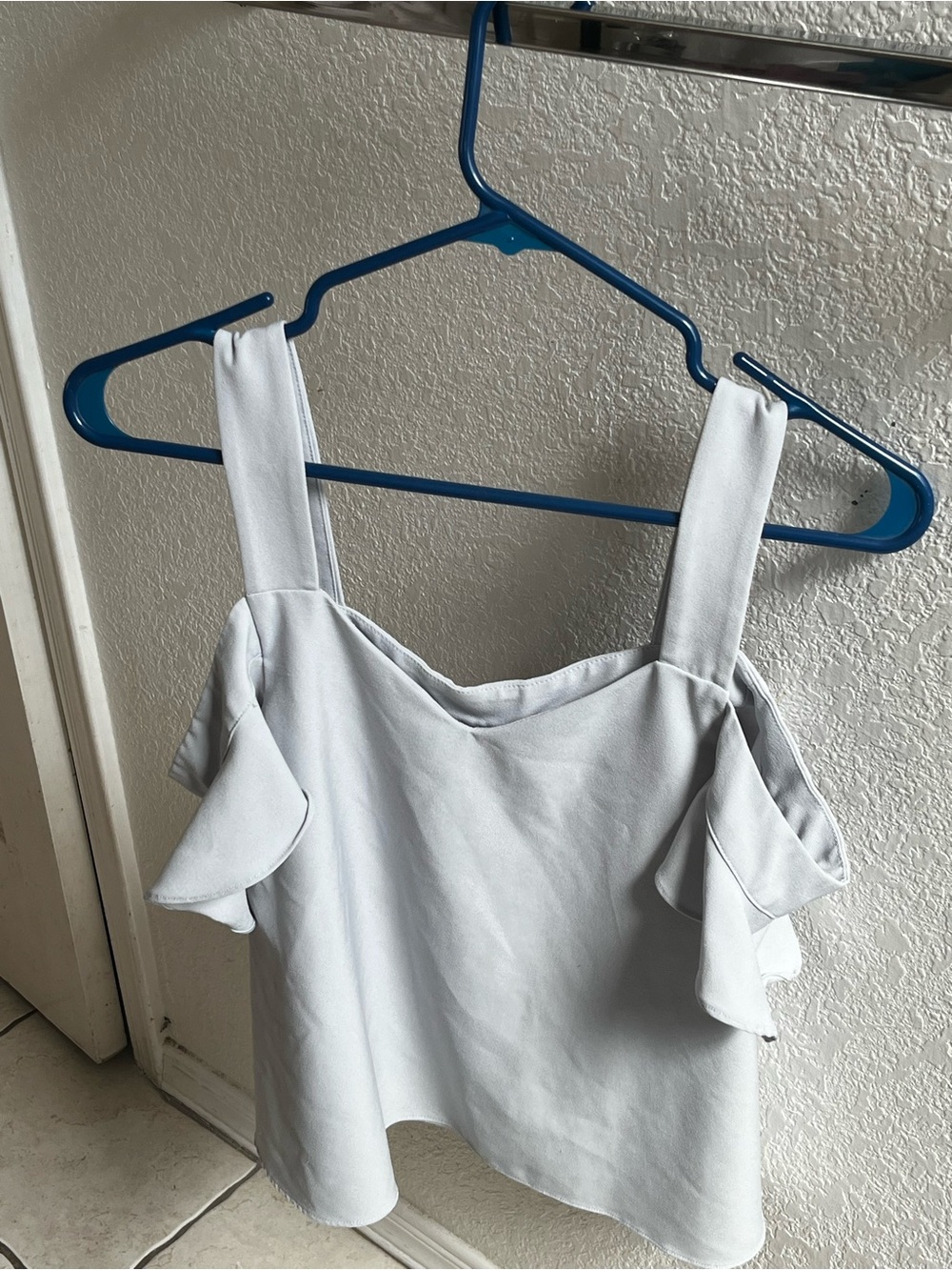Charlotte Russe Powder Blue Cold-Shoulder Ruffle Cami - Picture 3 of 3